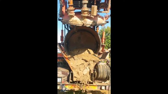 Как  разгружается илосос. Как работает илосос видео.