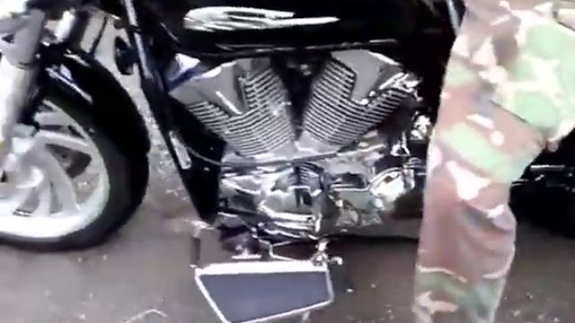 Продается Honda VTX 1300 смотреть онлайн