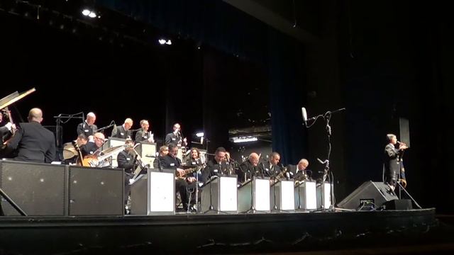 Navy Band's "Commodores" Big Band live in Highland Park, IL смотреть онлайн