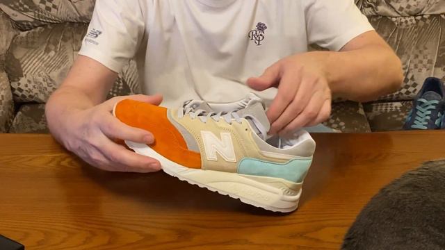 Обзор модели New Balance 997.5 Made in USA. Ronnie Fieg "Cyclades" & "Mykonos" и другие версии смотреть онлайн