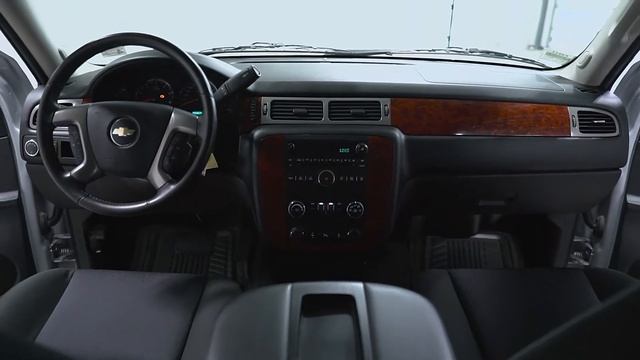 P4911 2013 Chevrolet Tahoe   Silver