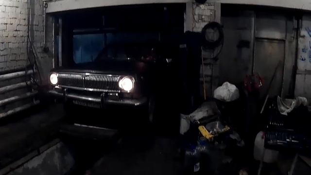 Сверлим крыло. Меняем лампы! Ремонт ГАЗ-24 смотреть онлайн