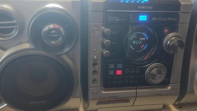 Samsung MAX-KJ730 смотреть онлайн