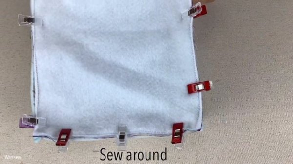 how to sew drawstrings fabric boxes tutorial. diy fabric boxes tutorial. sewing fabric boxes ideas.