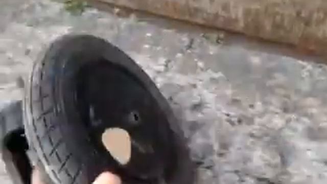 Подкачка колёс коляски ZIPPY смотреть онлайн