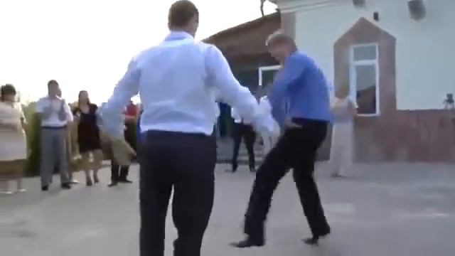 Думали парень простак- не на того напали))))) смотреть онлайн