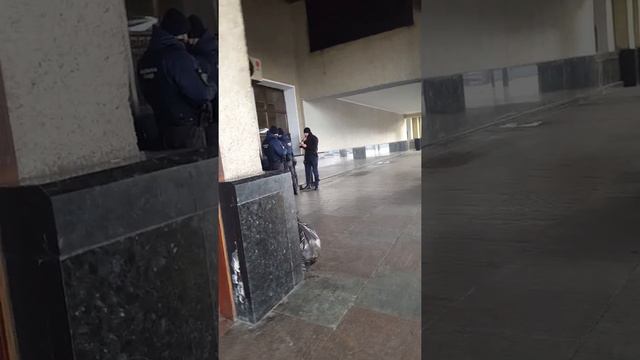 полиция киевского жд вокзала смотреть онлайн