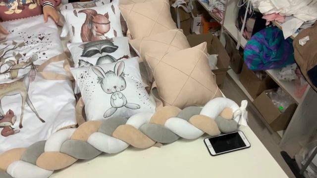 Дитячий постільний комплект з принтами (8 подушок + косичка 120 см) смотреть онлайн