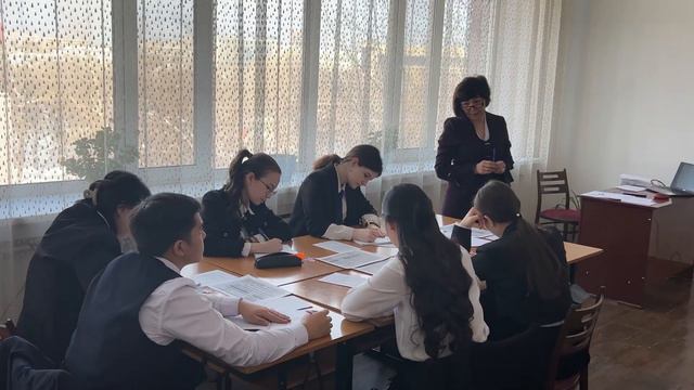 Областной открытый урок по теме «Определяет основные принципы сегментирования.» смотреть онлайн