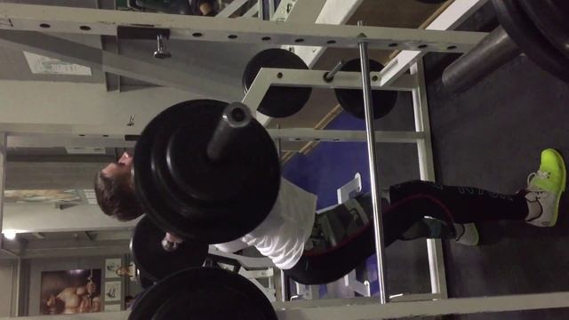 Приседания соревновательные. 21.12.2015. 1 подход. 8 повторений. 100 кг смотреть онлайн