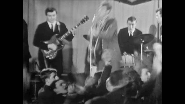 Johnny Hallyday - Johnny Reviens - 1965 смотреть онлайн
