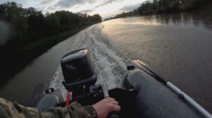 Надувная лодка Лоцман 290 ЖС под мотром 9.8