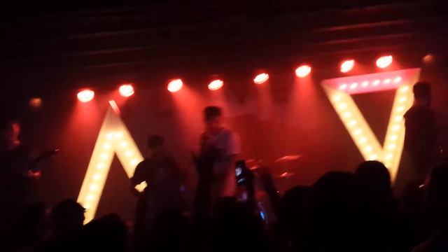 Slaves - My Soul is Empty and Full of White Girls (Live 8/7/14) смотреть онлайн