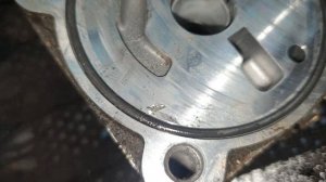 Причина неисправности насоса гура фф3. Закусывает руль при повороте, течёт рейка.