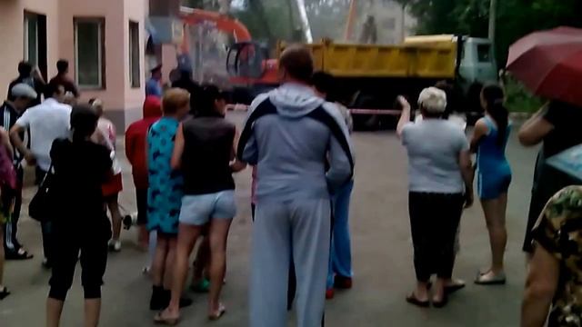 Обрушение жилого дома в Барнауле по адресу Эмилии Алексеевой 33 смотреть онлайн