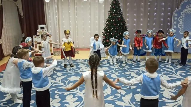 Песня "Ах, ты наша зимушка, снежная", подготовительная группа смотреть онлайн