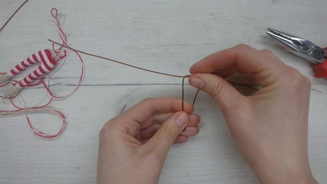 Как сделать каркас из проволоки для вязаной куклы крючком смотреть онлайн