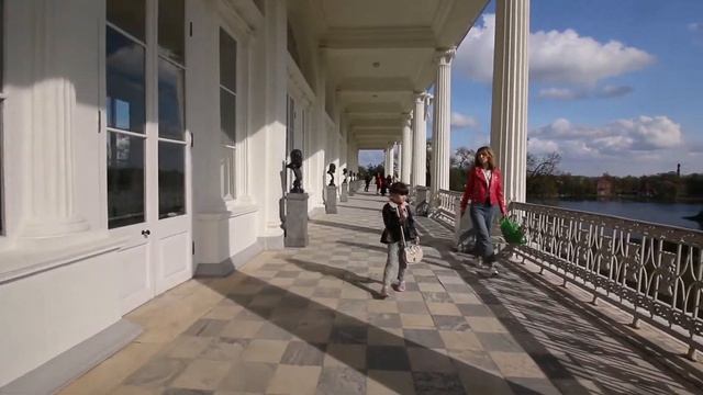 Санкт-Петербург | Екатерининский парк в Пушкине летом смотреть онлайн