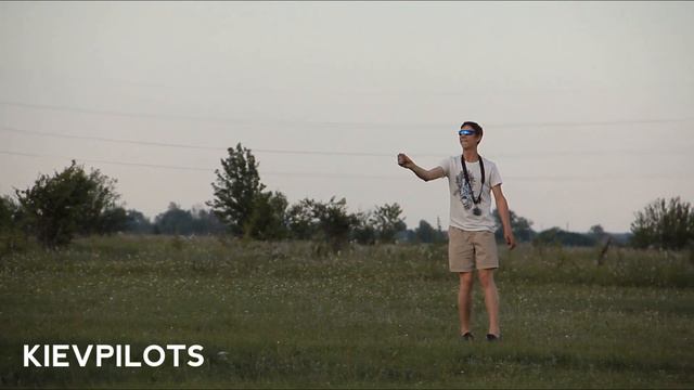 Кордовая пилотажная авиамодель в наше время, ажиотаж для зрителей! смотреть онлайн