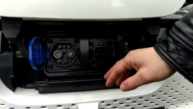 Объясняю про зарядный порт JAC IEV7S смотреть онлайн