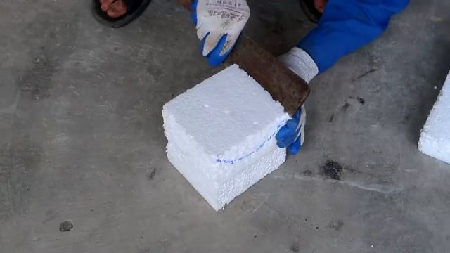 The idea of making a wood stove from an old iron box смотреть онлайн