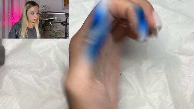 АРИЭЛЬ УЖЕ НЕ ТА? РИСУЮ НА НОГТЯХ смотреть онлайн