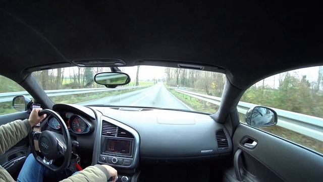 Audi R8 V8 Test Drive Acceleration. разгон  Ауди Р8.
