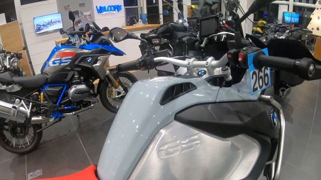 BMW R 1250 GS Adventure Ice Grey Walk Around