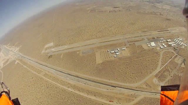 Wingsuit Skydive- Line twist nightmare- Cutaway смотреть онлайн