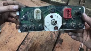 Щиток приборов на Ваз 2101 и на  Ваз 21011. Запчасти на Ваз классику. Шиткок приборов на капейку.