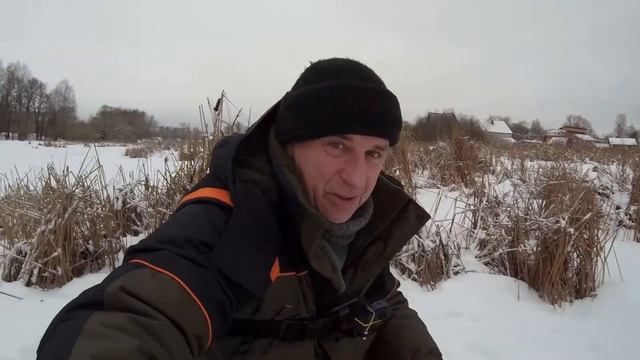 НА БОЕВОМ ПОСТУ В ЩУЧЬЕМ БОЛОТЕ .ЗИМНЯЯ РЫБАЛКА НА ЩУКУ С ЖЕРЛИЦАМИ . смотреть онлайн