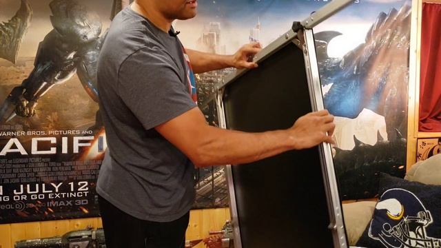 MosicGO Outdoor Weather Resistant Portable HD Projector With EliteScreens!  Unboxing And Review!