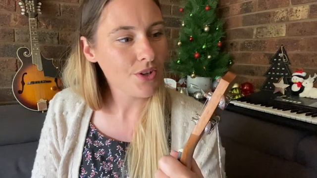 Kmise Ukulele review and unboxing Soprano KMU21S Mahogany смотреть онлайн