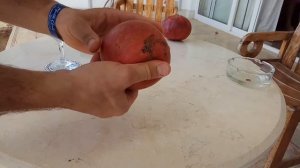 Как выжать сок из граната руками. Добываем гранатовый сок без приспособлений.