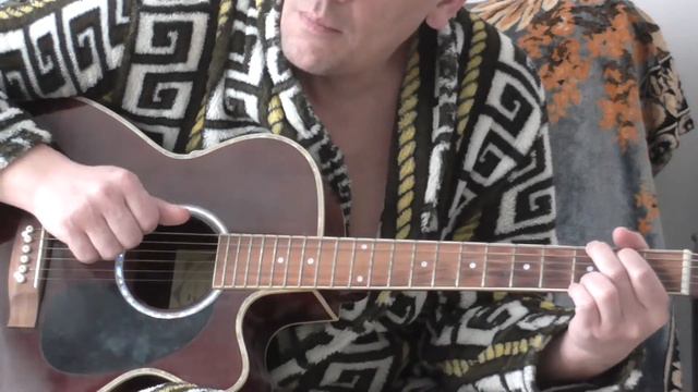 Немного игры на гитаре (чтобы не забыть), перед работой. смотреть онлайн