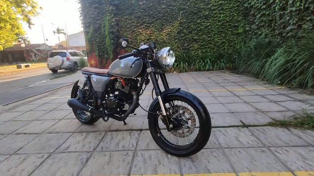 Gilera Cafe Racer 200 - смотреть онлайн