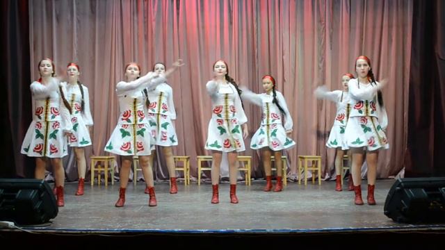 Хореографический коллектив "Сияние" , танец "Думы" смотреть онлайн