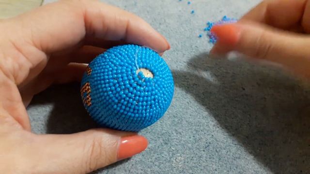 Пасхальное яйцо. Оплетение иглой в технике ндебеле. Часть 2 из 2. смотреть онлайн