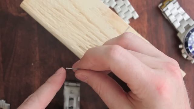 How to Resize / Adjust a Watch Band смотреть онлайн