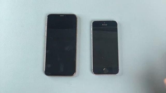 Apple iPhone 5s vs iPhone Xs WhatsApp Incoming Calls at the Seme Time смотреть онлайн