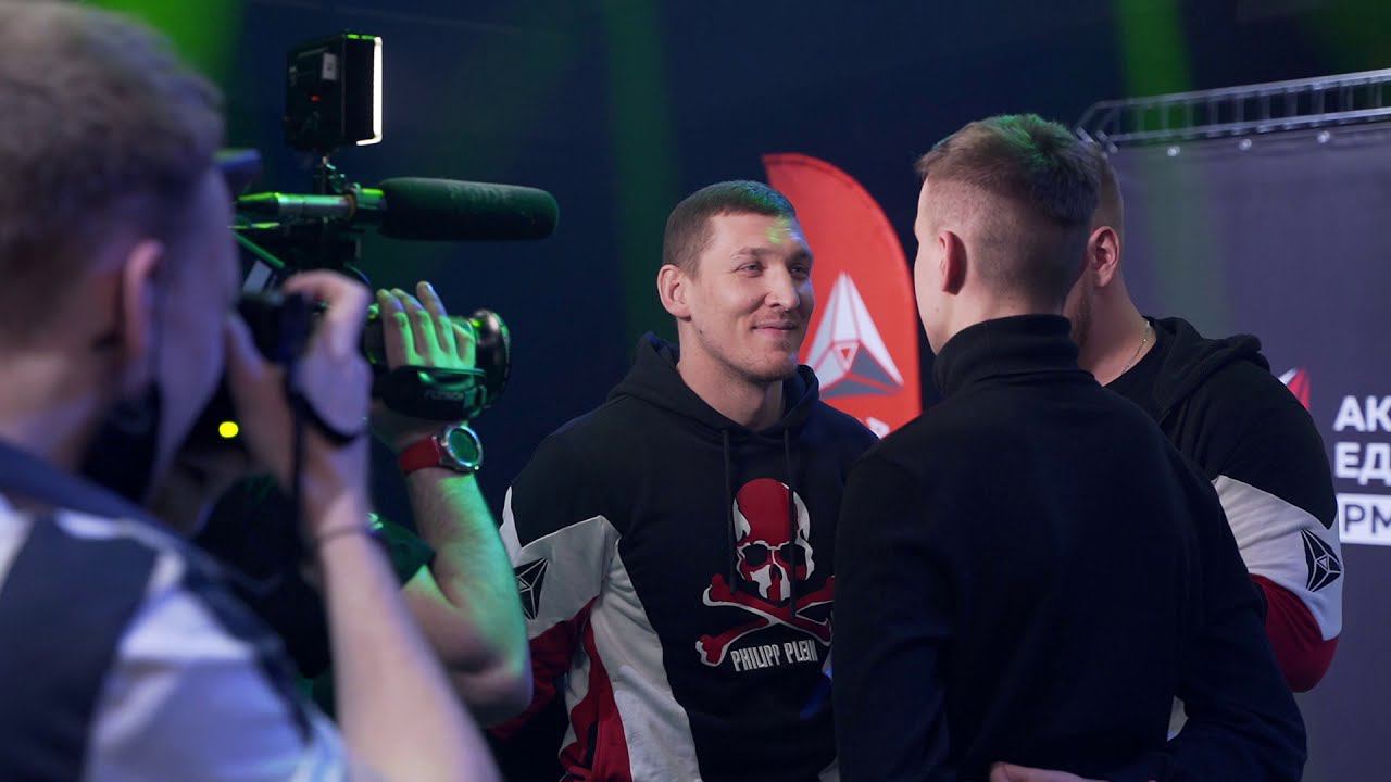 Cyber RCC 2. Кибрспортивный турнир лиги RCC по UFC 4 на призы Петра Яна смотреть онлайн