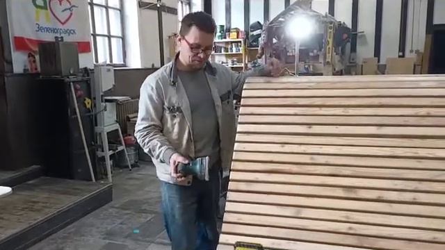 Уличный парковый лежак смотреть онлайн