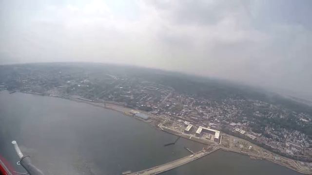 Alistair's and Kirstie's New York Helicopter Tour pt1 смотреть онлайн