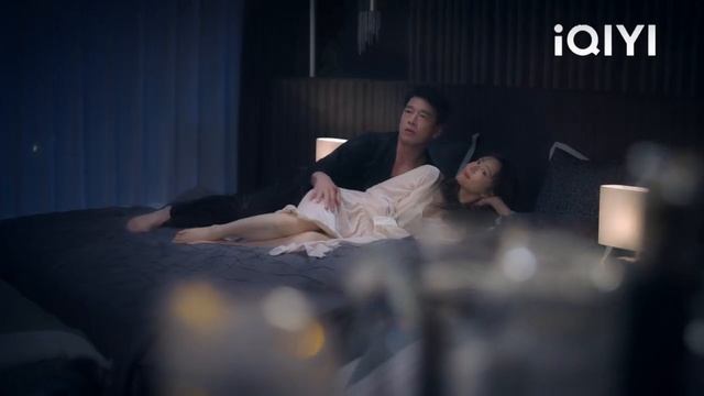 Suami dan isteri sedang keluar, Puan masuk ke rumah secara langsung смотреть онлайн