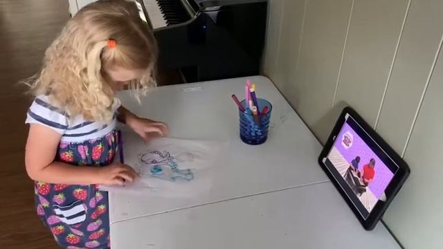 Mini Bees live Tracing смотреть онлайн