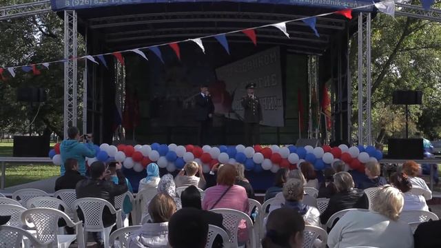Сергей Железняк поет на Дне Города Москвы смотреть онлайн