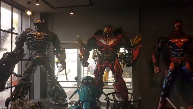 Музей роботов. Пляж Кванали.