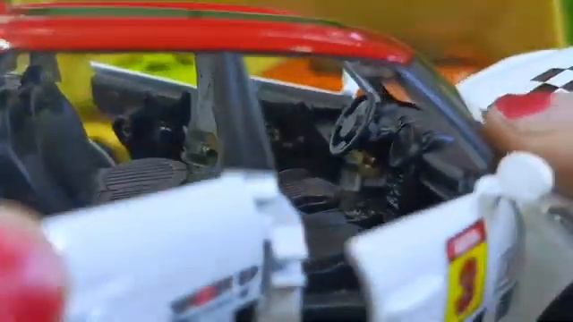 A Box Full Cars BMW Dtm, BMW M4, Pagani Huayra, Rolls Royce Wraith, Porsche Cayenne 02 смотреть онлайн