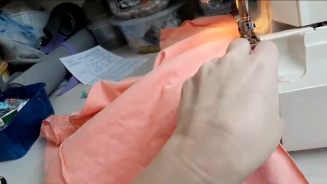 Как уменьшить блузку в талии? Как ушить блузку по бокам? - Переделка одежды смотреть онлайн