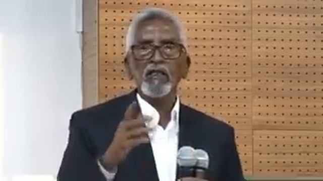 Fadeexo "Farmaajo aya i dhahay i sug nusqul aya galaya Kaadi ayaa i heyso xafiiskiisa", Cabdi Xaash смотреть онлайн